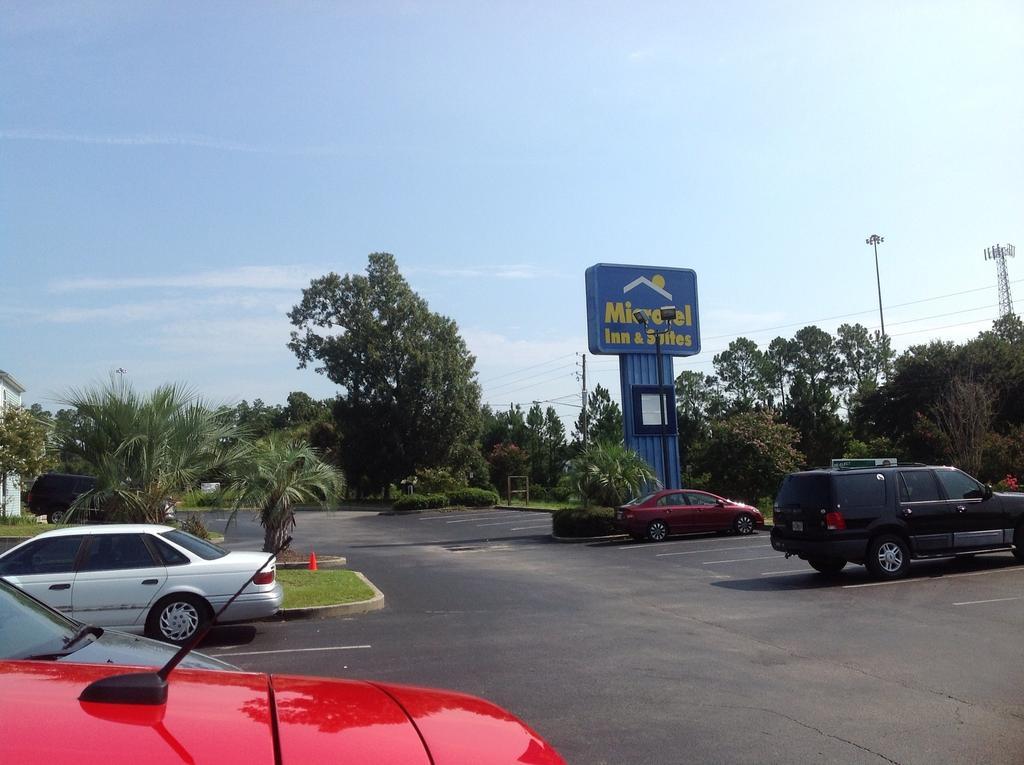 Super 8 By Wyndham Pensacola Hotel Exterior photo